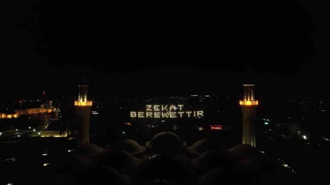 Bursa'da Ulucami'nin Yeni Mahyası