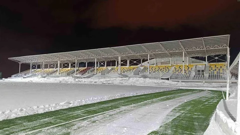 Bitlis'te Kar Temizleme Çalışması