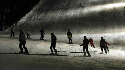 Bitlis'te Gece Kayak Etkinliği Başladı