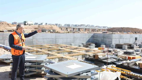 Çayırova Devlet Hastanesi'nde Deprem İzolatörleri Kuruluyor