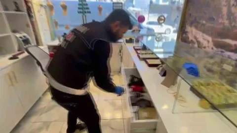 Adana'da Tefecilik Operasyonu Yapıldı