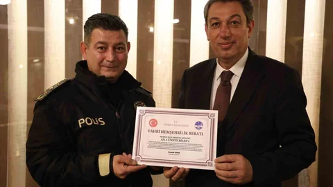 Sivrice Emniyet Müdürü Bilen'e Ödüller Verildi
