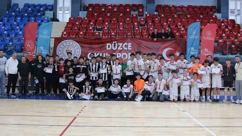 Düzce'de Futsal Müsabakaları Tamamlandı