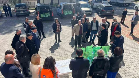 Antalya'da Üreticilere Bordo Bulamacı Desteği