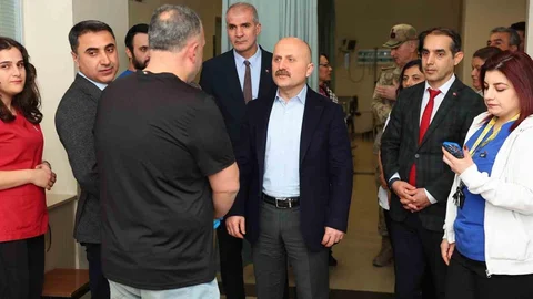 Adıyaman'da Vali Varol Hastaları Ziyaret Etti