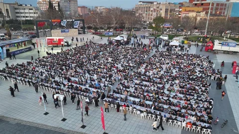 Manisa'da İftar Sofrası Kuruldu