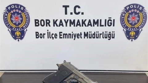 Niğde Bor'da Silah ve Motosiklet Ele Geçirildi