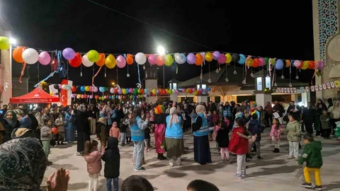 Denizli'de Çocuk Şenliği Düzenlendi