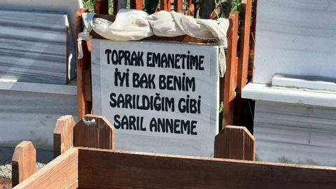 Adıyaman'da Duygusal Mezar Taşları