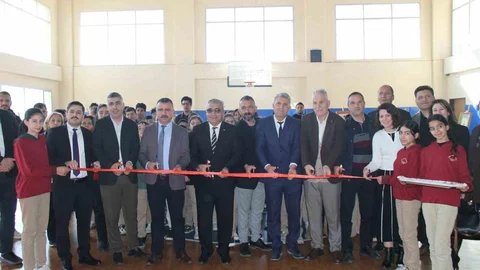 Serik'te Sanat Sergisi Açıldı