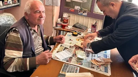 Bozyazı'da Öğrenciler Yardımlaşma Geleneğini Yaşatıyor