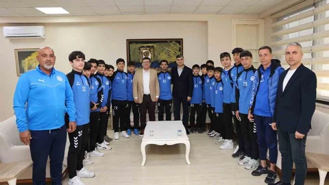 Akdeniz U-14 Takımı Türkiye Şampiyonasına Hazırlanıyor