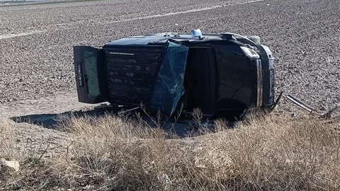 Karapınar'da Kamyonet Devrildi, 4 Yaralı