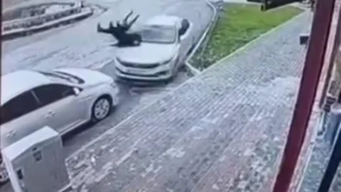 Şırnak'ta Otomobil Yayalara Çarptı