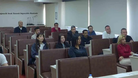 Kuşadası'nda Yiyecek-İçecek Eğitimi