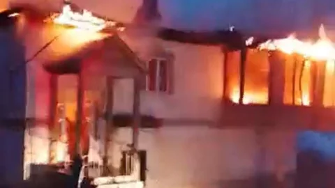 Yüksekova'da Baca Yangınıyla Hasar Oluştu