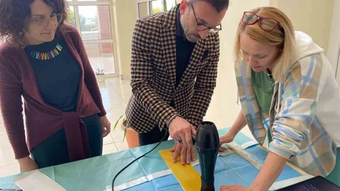 Balıkesir'de Bal Mumu Etkinliği Düzenlendi