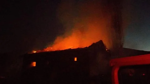 Afyonkarahisar'da Yangın Sonrası Kadın Evsiz Kaldı