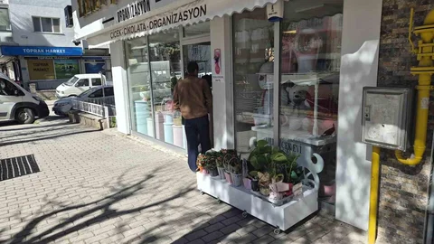 Eskişehir'de Çiçek Hırsızlığı Olayı