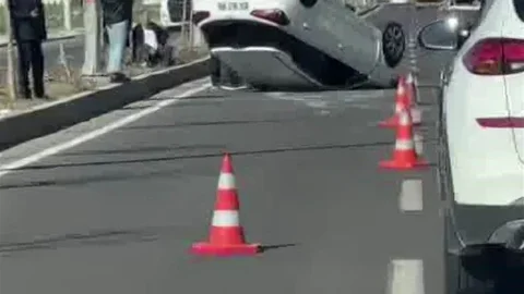 Diyarbakır'da Takla Atan Araçta 1 Yaralı