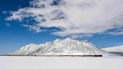 Van Gölü Ekspresi ile Doğa Manzarası
