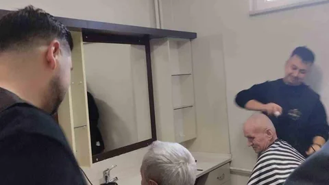 Bolu'da Huzurevi Sakinlerine Bayram Tıraşı