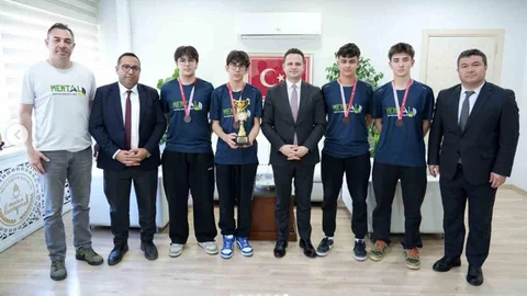Muğla'da Tenis Şampiyonu Takım Ziyareti