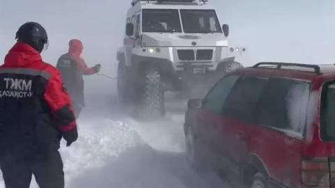 Kazakistan'da Kar Fırtınası Felaketi