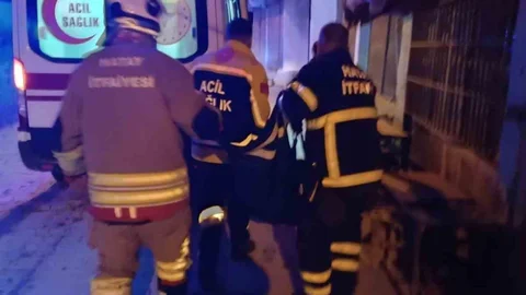 Hatay'da Yangın Sonrası İki Kişi Hastaneye Kaldırıldı