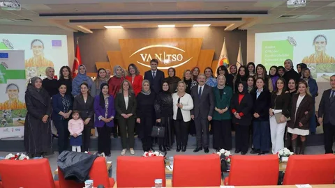 Van'da Kadın Çiftçiler Programı Düzenlendi