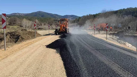 Çorum'da Köprüye Alternatif Yol Yapılıyor