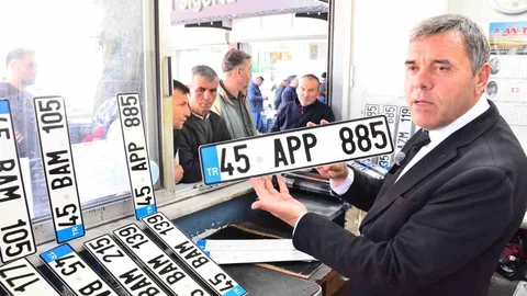 Manisa'da Plaka Değişim Yoğunluğu Yaşanıyor