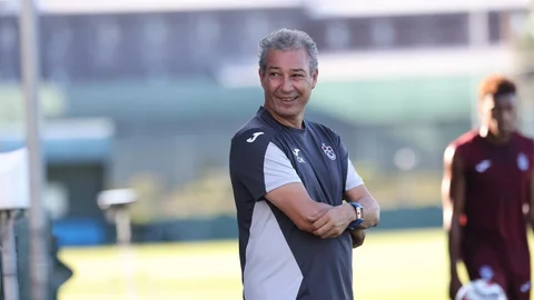 Orhan Kaynak Türk Futboluna Veda Etti