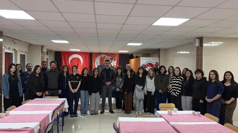 Tomarza Protokolü Öğrencilerle İftarda Buluştu
