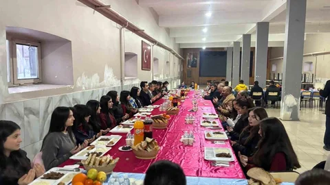 Kaymakam Tutal Öğrencilerle İftarda Buluştu