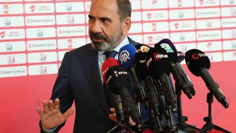 Mecnun Otyakmaz'dan Öneri: VAR Odasında Birlikte İzleyelim
