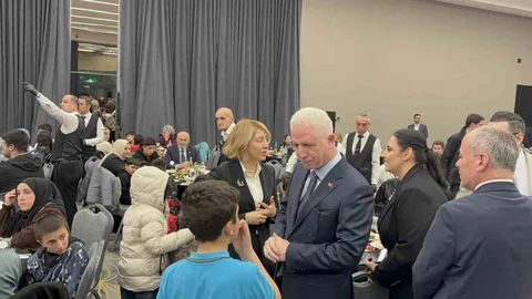 İstanbul'da Öğrencilere Kantin Kartı Desteği