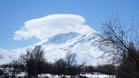 Munzur Dağı'nda Mercek Bulutu Görüntüsü