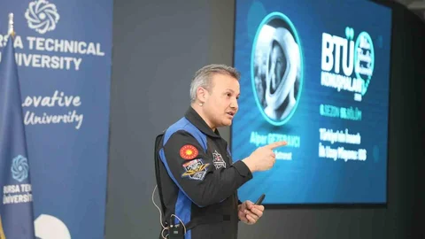 Türkiye’nin İlk Astronotu Bursa’da Öğrencilerle Buluştu