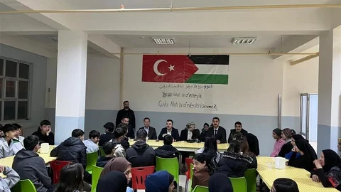 Diyarbakır'da Öğrencilerle İftar Buluşması