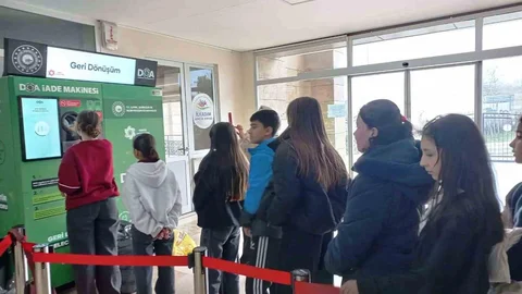 Samsun'da Öğrenciler Çevre Projesi Yapıyor