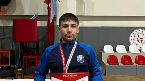 Kütahya'lı Sporcu Halil Emin Kayser'in Başarısı