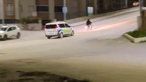 Karabük'te Motosikletli Kaçtı