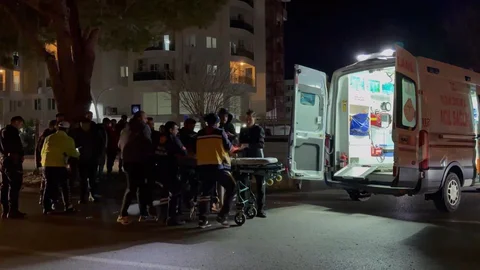 Kamyonetle Motosiklet Çarpıştı
