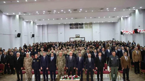 Muş’ta İstiklal Marşı Etkinliği