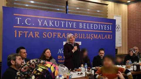 Erzurum'da Koruyucu Aileler İftarda Buluştu