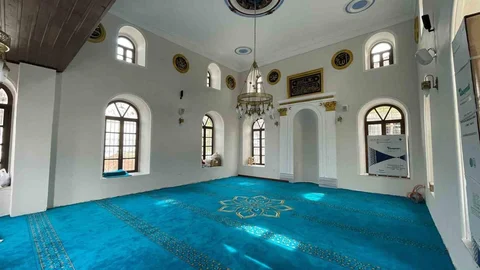 Tarihi Asmalı Mescit Yeniden İbadete Açılıyor