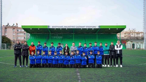 Şehitkamil Belediyespor U14 Takımı Şanlıurfa’ya Uğurlandı