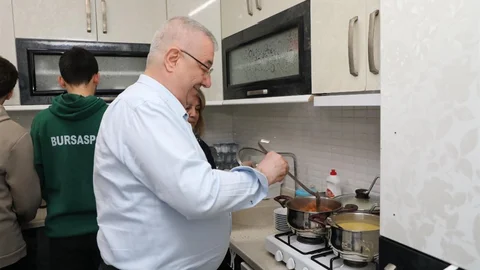 Başkan Ertaş Öğrencilerin İftar Sofrasına Katıldı