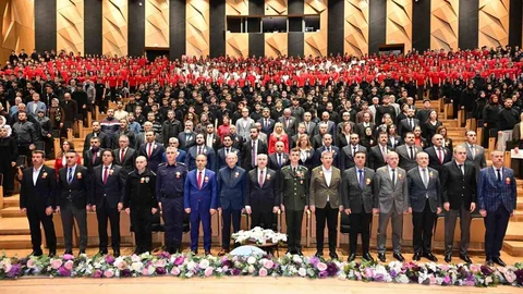 Denizli'de İstiklâl Marşı Coşkuyla Kutlandı